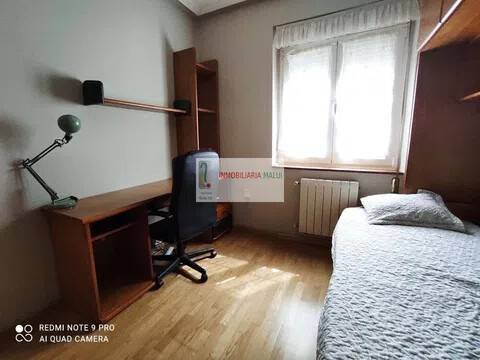Piso de 90 m² en Oviedo