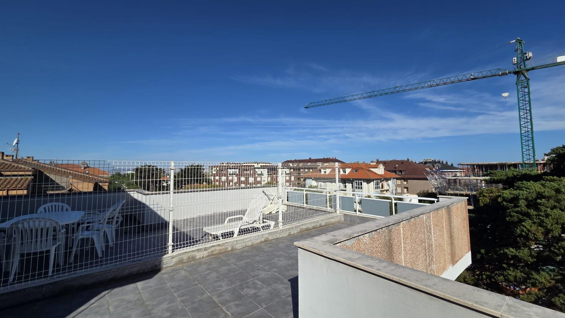 Pis de 100 m² a Ribamontán al Mar