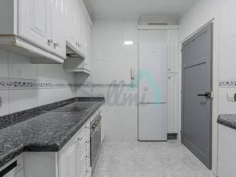Habitación 83 m², Oviedo