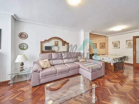 Wohnung 142 m² in Oviedo