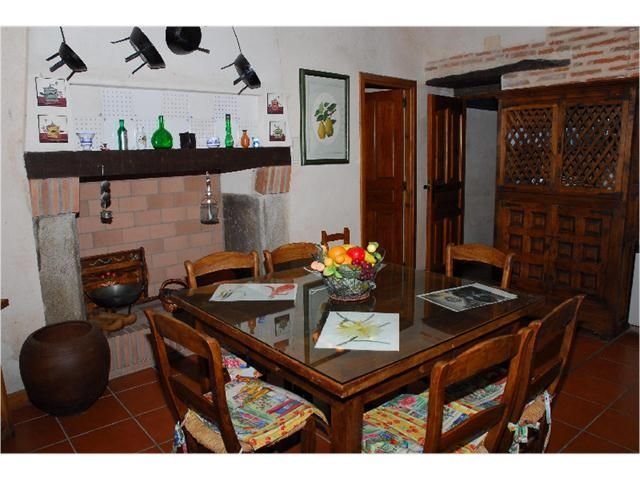 Casa de 460 m² en Montejo de Arévalo