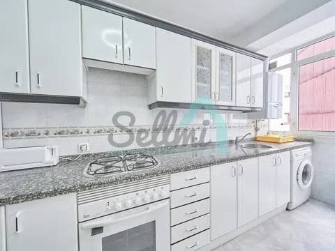 Piso de 86 m² en Oviedo