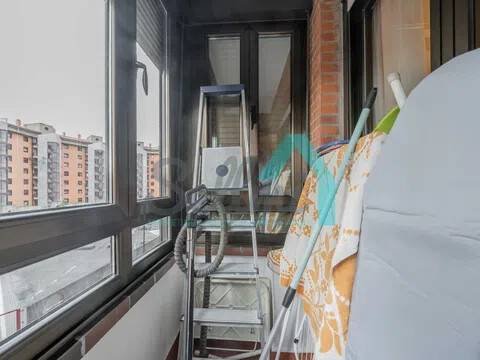Piso de 90 m² en Oviedo