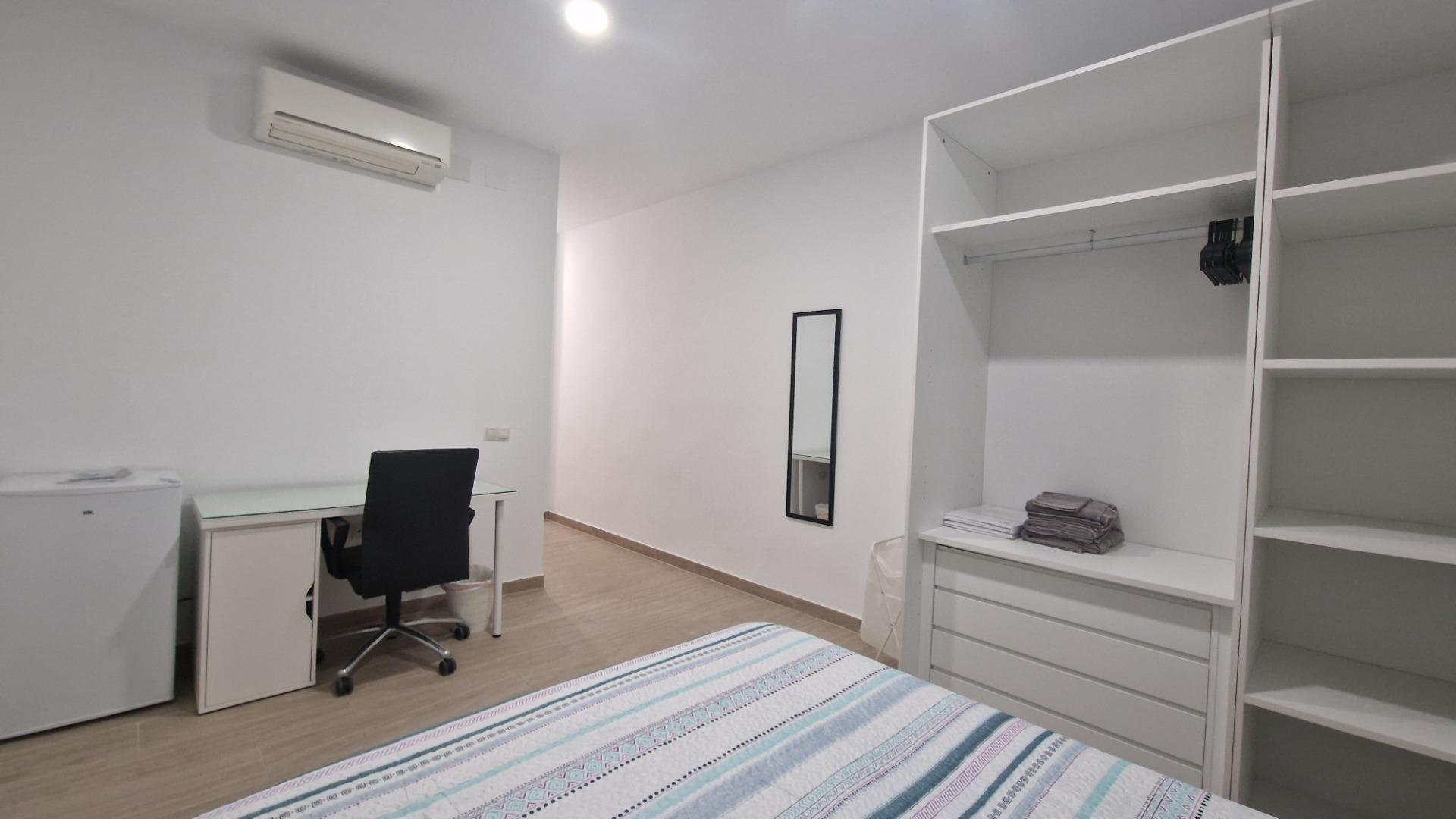 Quarto 15 m², Málaga