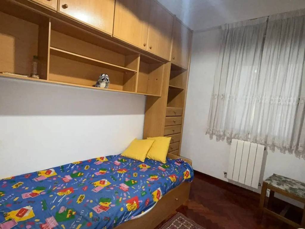 Piso de 80 m² en Ourense