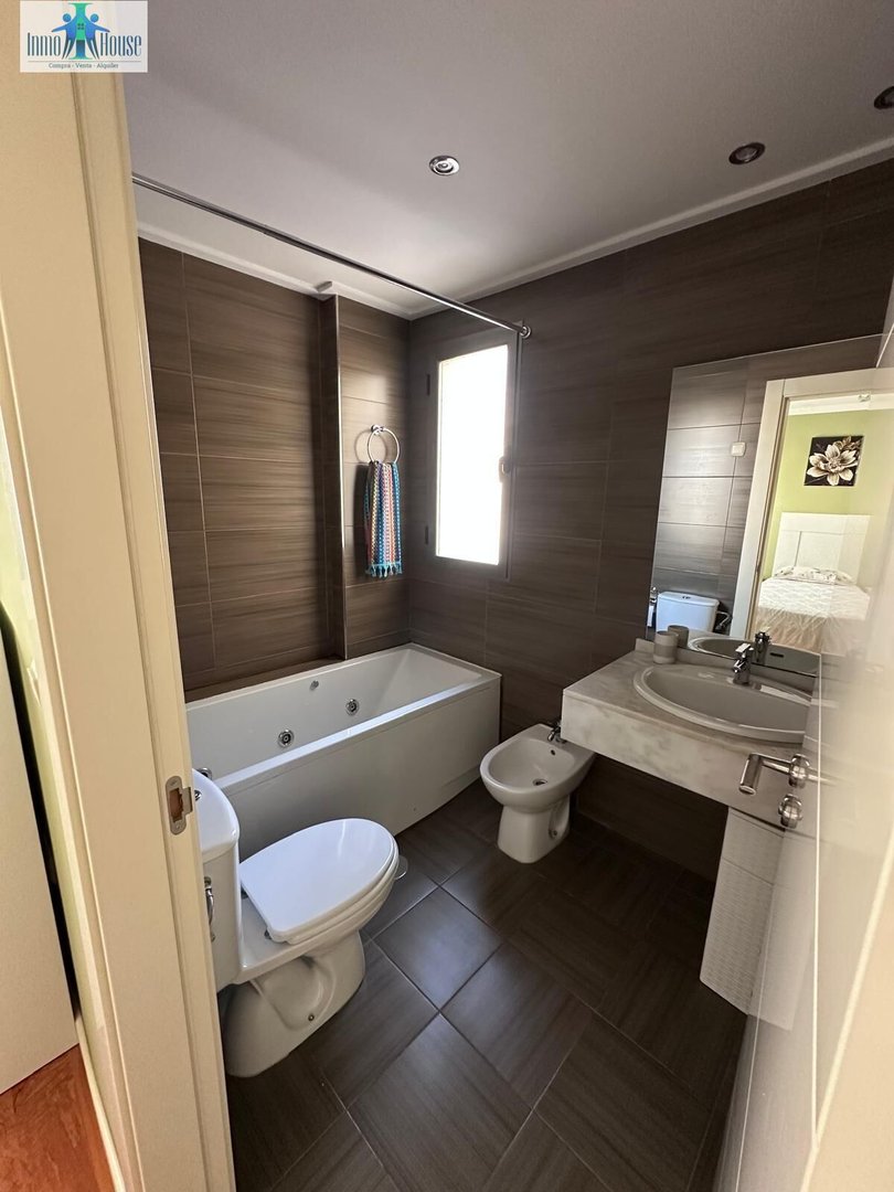 Piso de 240 m² en Albacete