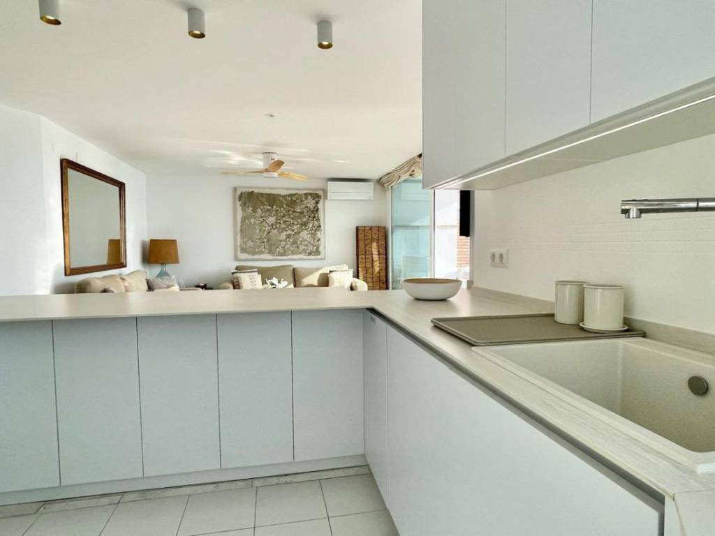 Wohnung 100 m² in Almuñécar