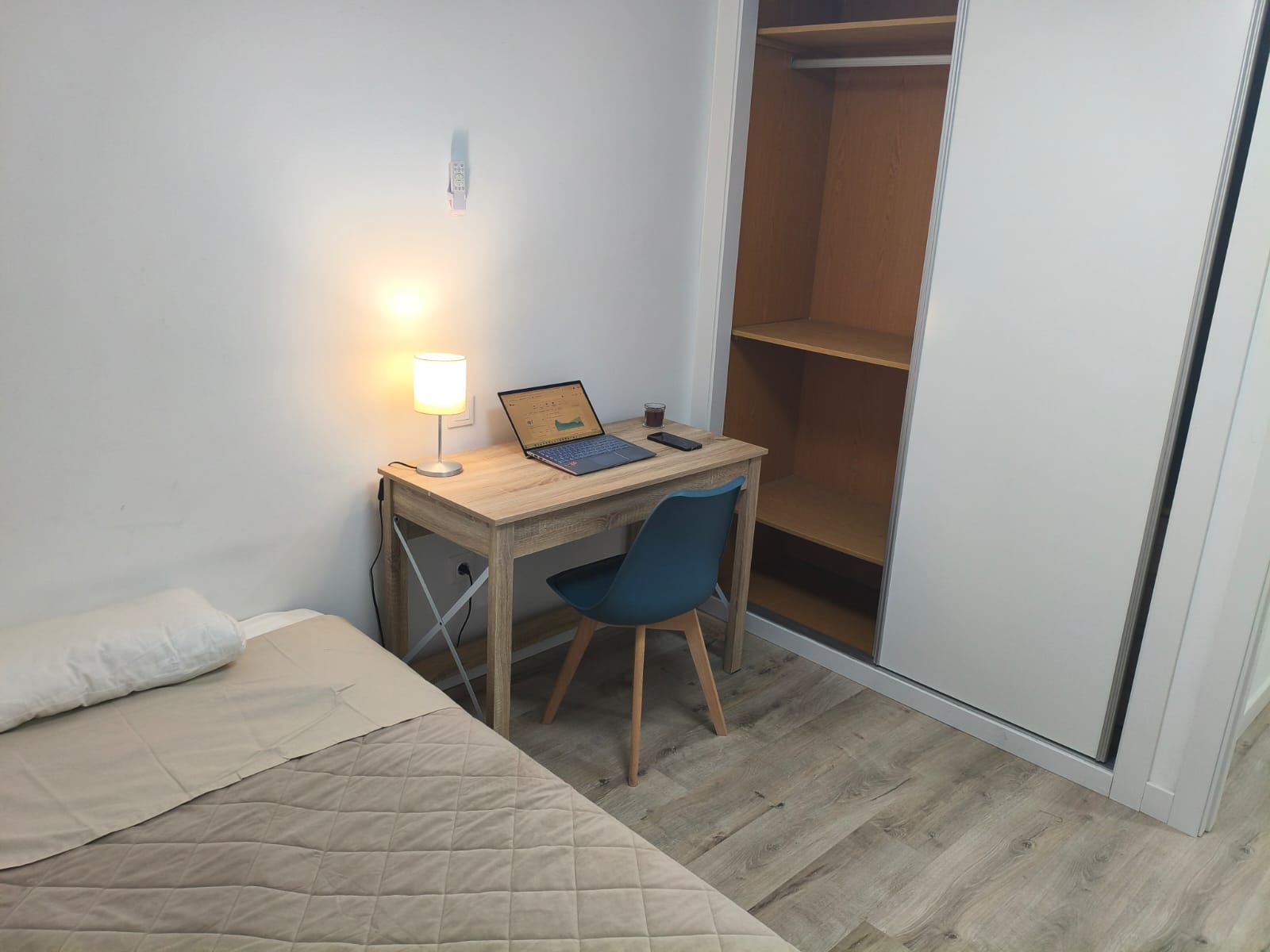 Habitación 90 m², Camarena
