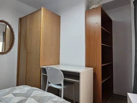 Habitación 130 m², Alicante