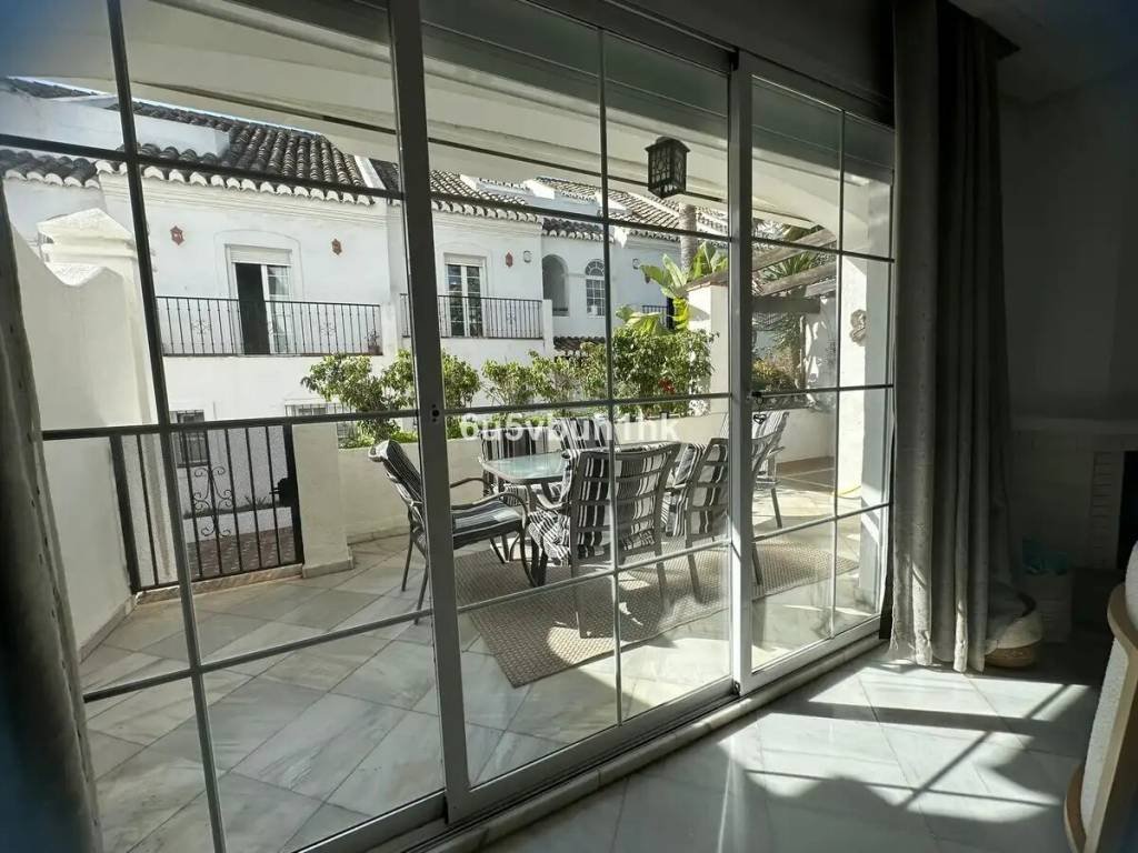 Casa de 340 m² en Marbella