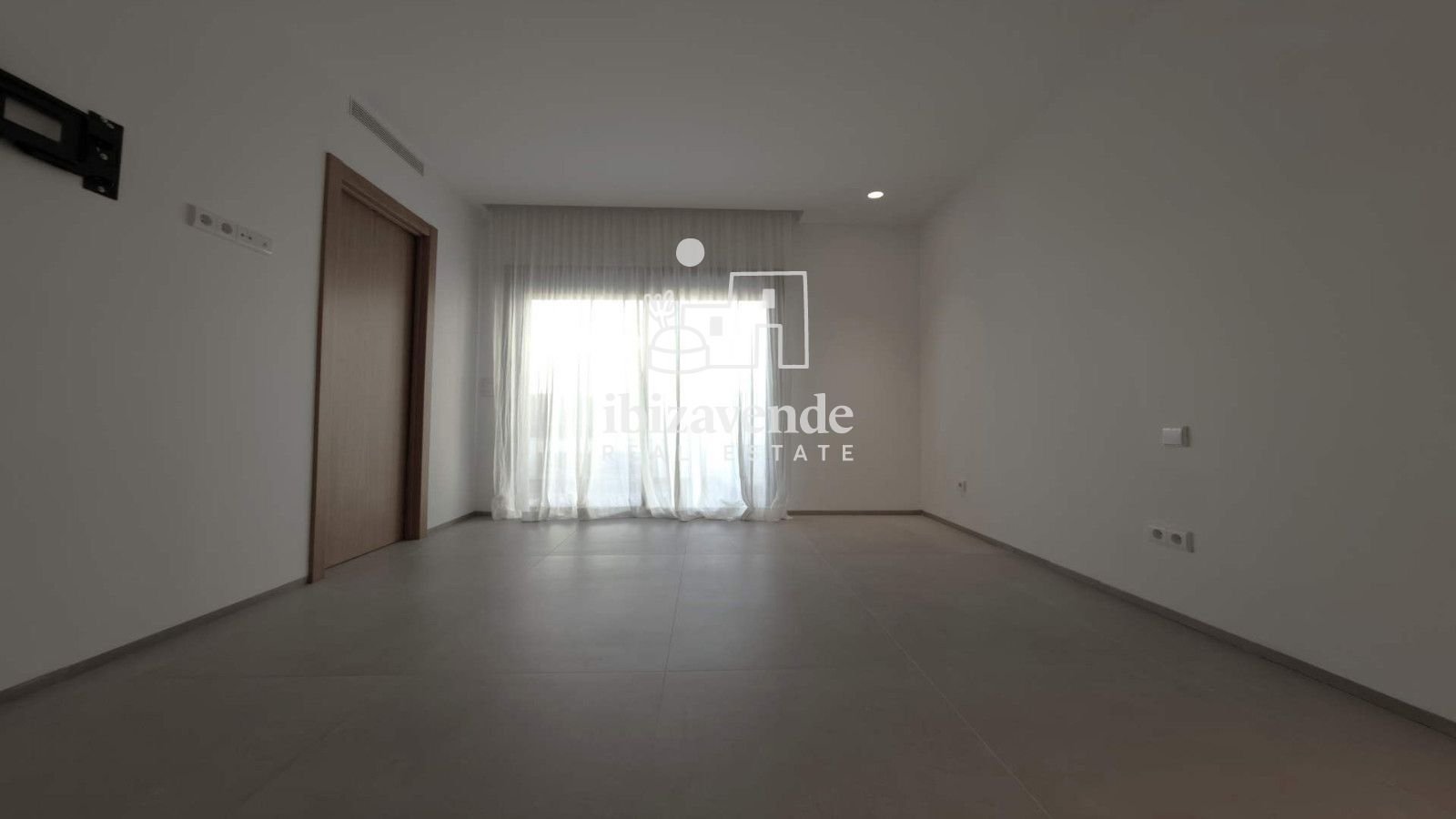 Дом 595 м² в Santa Eulària des Riu