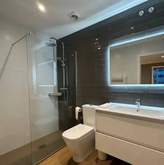 Wohnung 147 m² in Santiago de Compostela