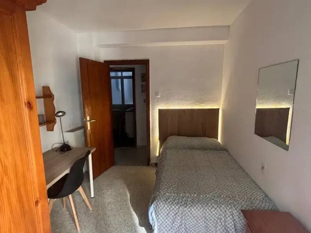 Piso de 90 m² en Granada