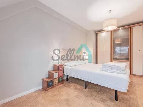 Piso de 84 m² en Oviedo
