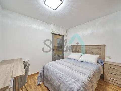 Piso de 83 m² en Oviedo