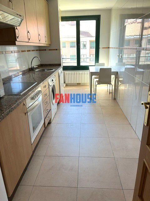 Appartamento 77 m² a Gijón / Xixón