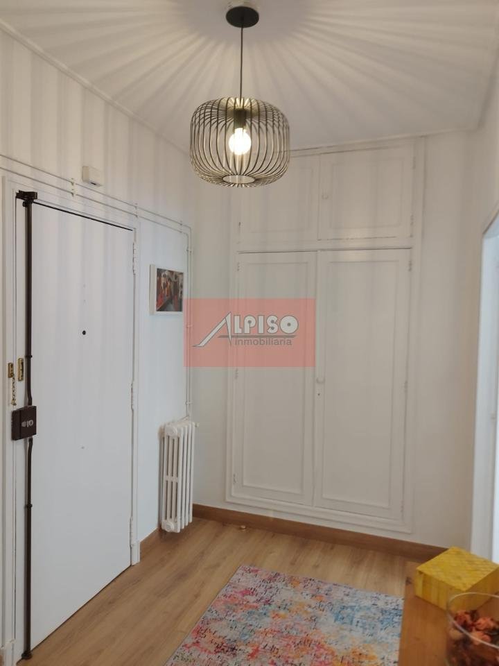 Piso de 85 m² en Ourense