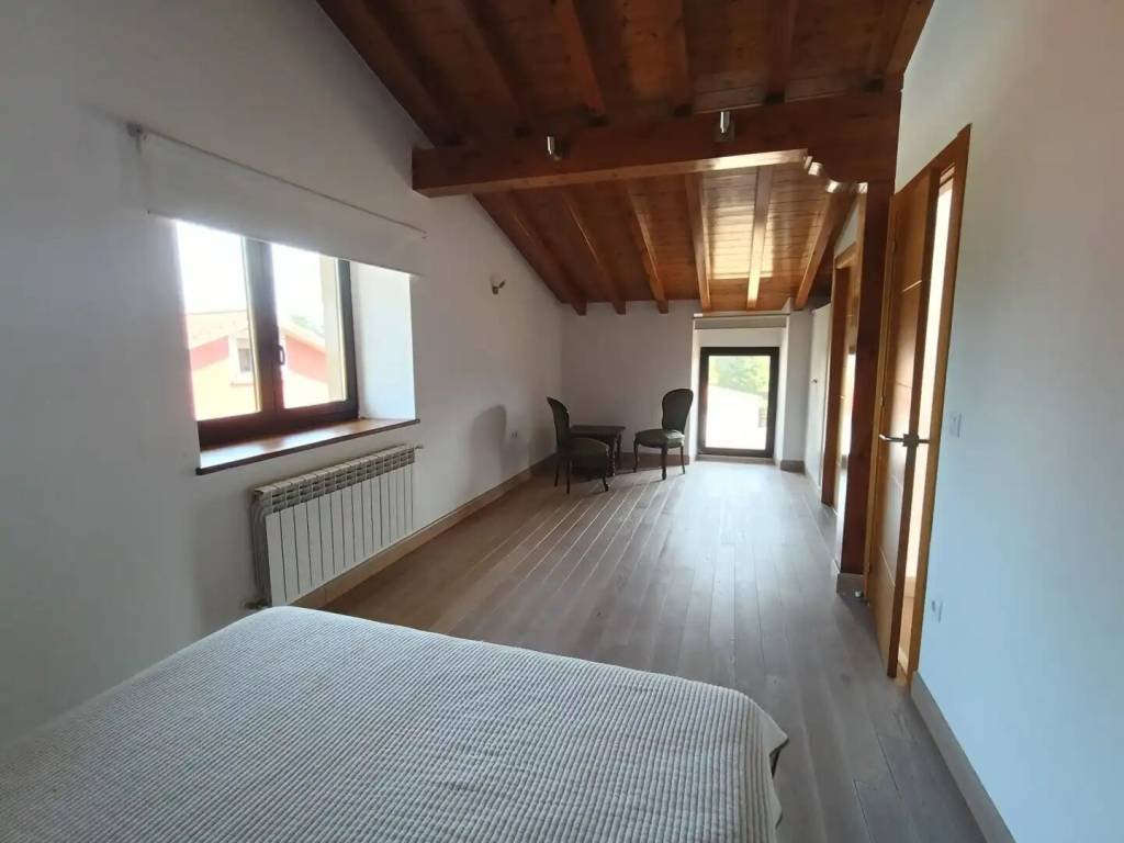 Casa de 215 m² en Molledo