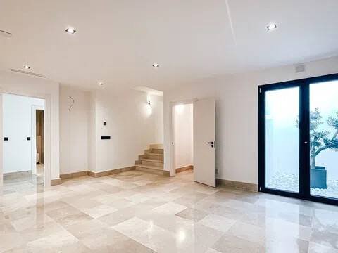 Haus 355 m² in Marbella