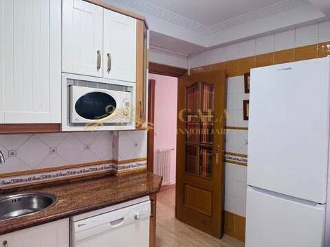 Piso de 85 m² en Cáceres