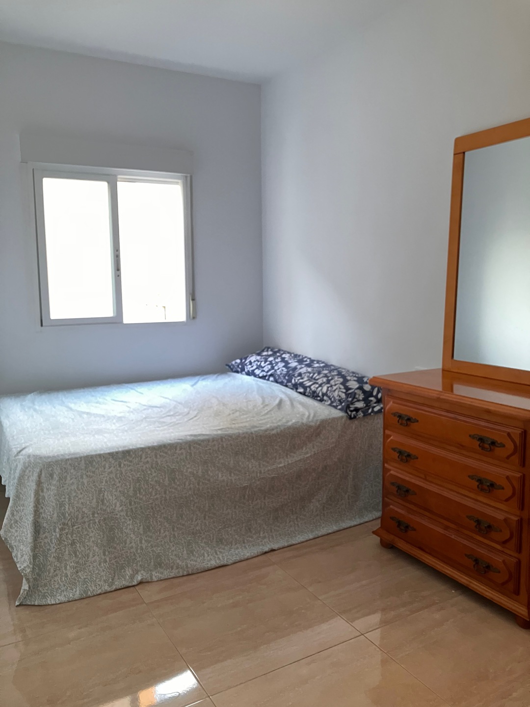 Habitación 15 m², Alicante