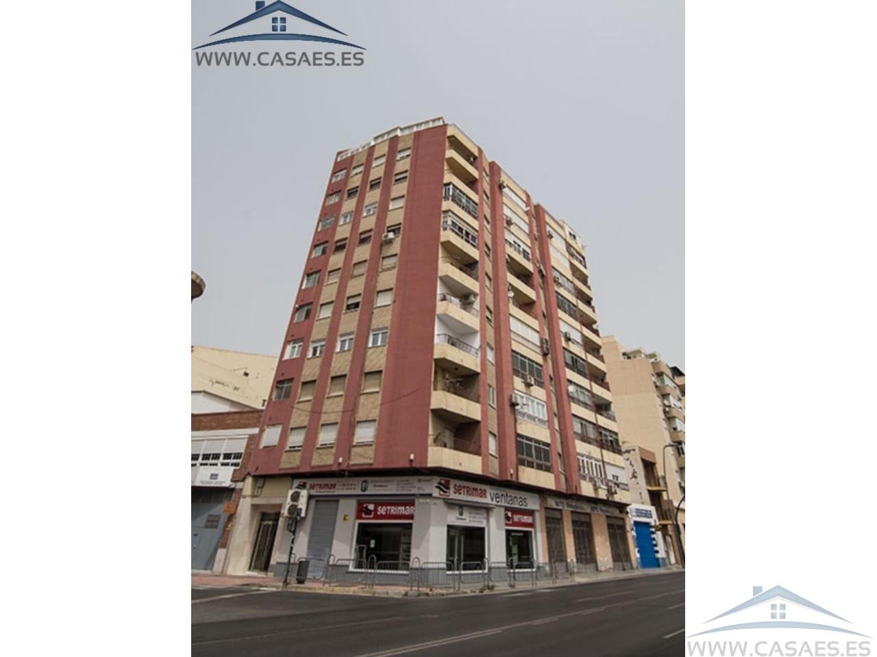 Piso de 90 m² en Almería