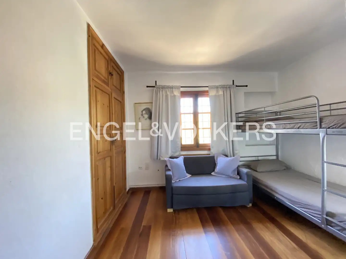 Appartement 380 m² à Nàquera / Náquera