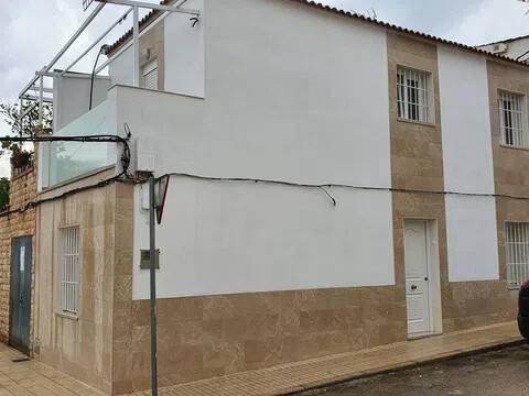 Piso de 95 m² en Linares