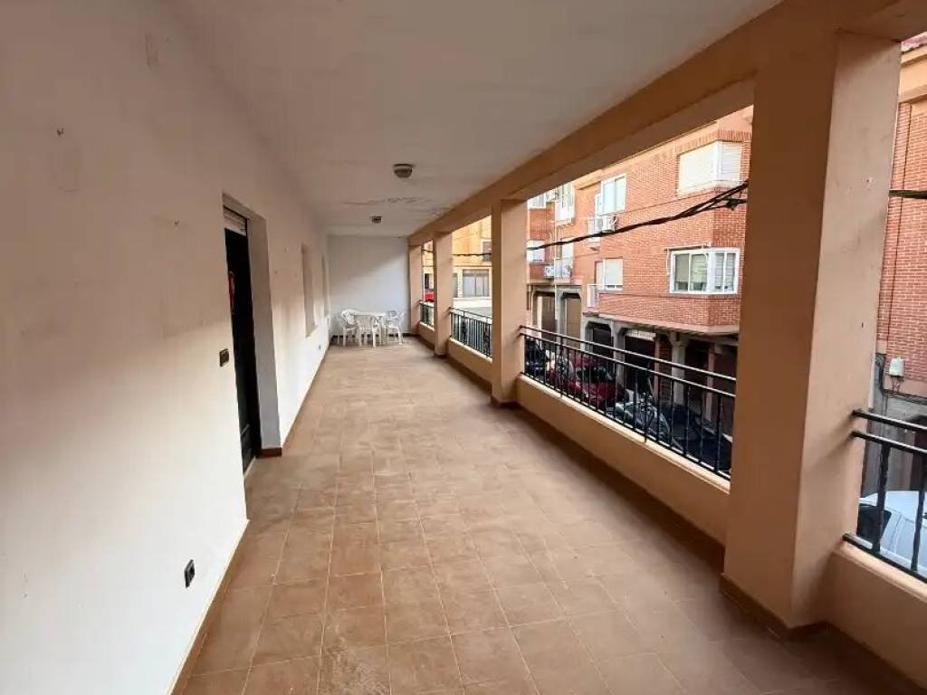 Piso de 263 m² en Munera