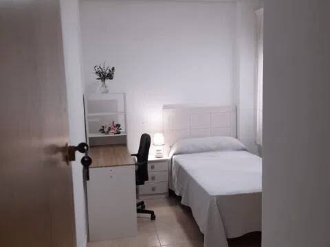 Habitació de lloguer, Albatera