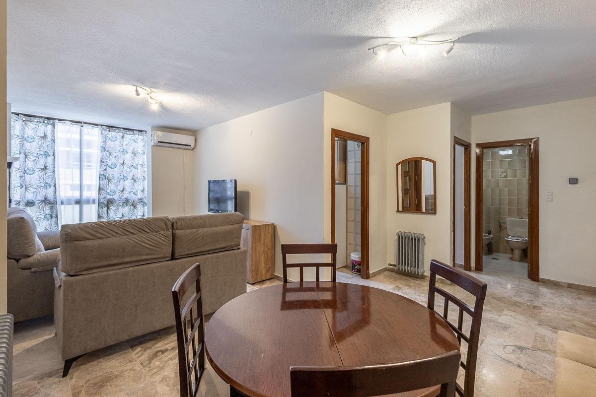 Piso de 65 m² en Granada