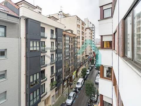 Piso de 65 m² en Gijón