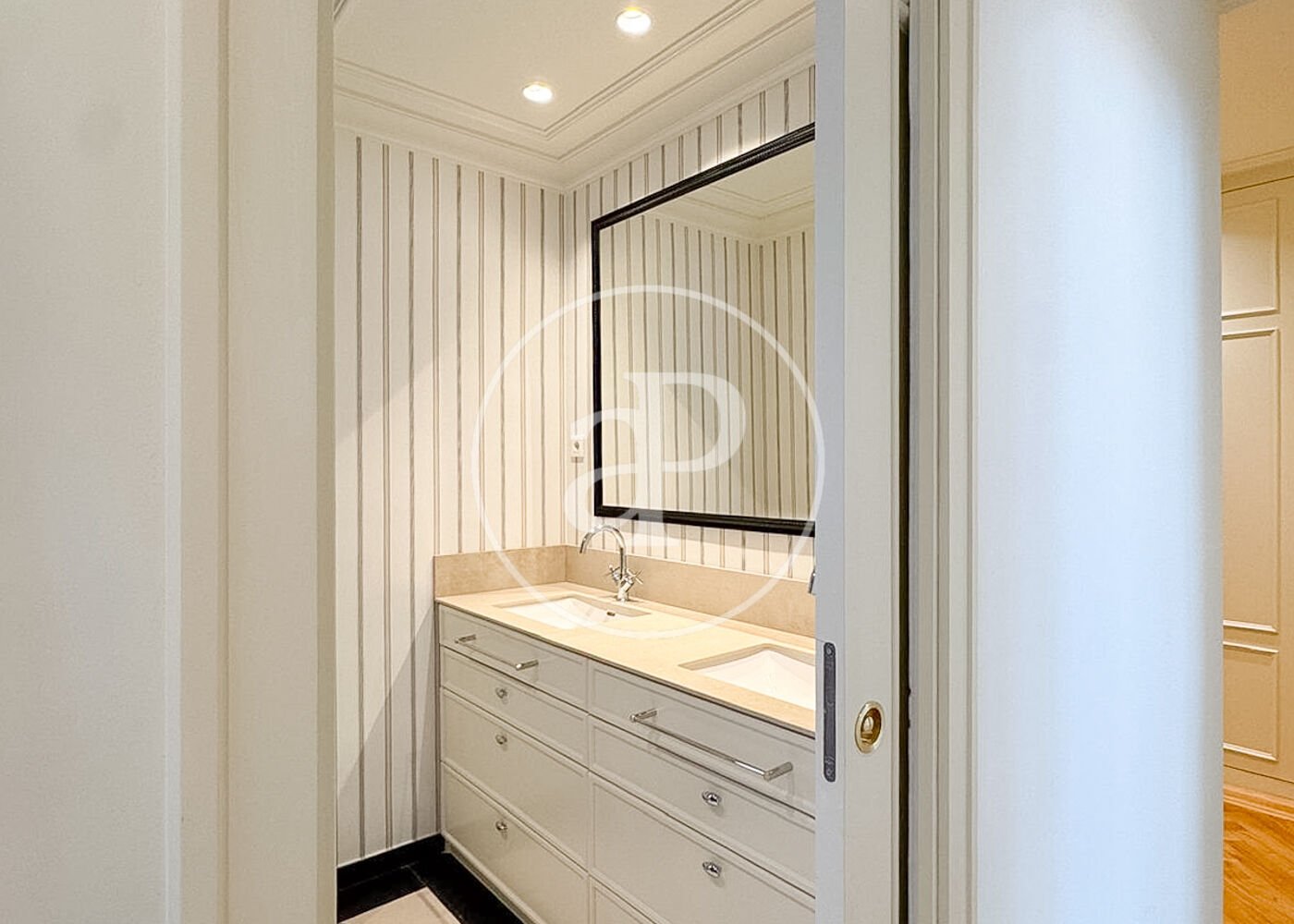 Wohnung 340 m² in Madrid