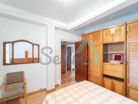 Piso de 212 m² en Oviedo
