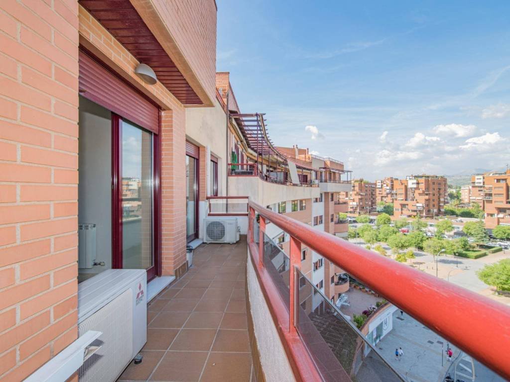 Piso de 101 m² en Granada