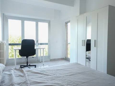 Habitación 140 m², Lérida