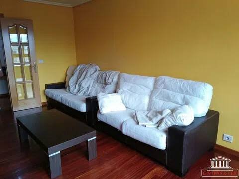 Piso de 90 m² en O Pereiro de Aguiar
