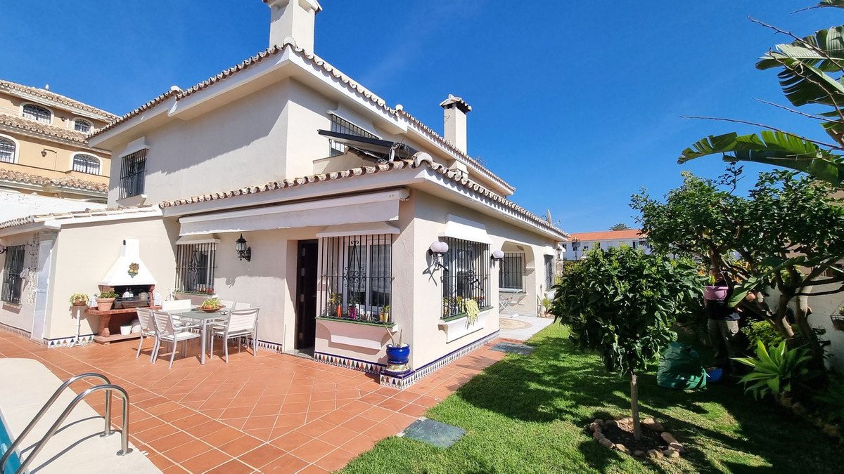 Casa de 593 m² en Luque