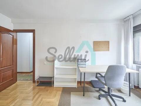 Piso de 86 m² en Oviedo