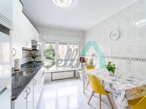 Piso de 81 m² en Oviedo