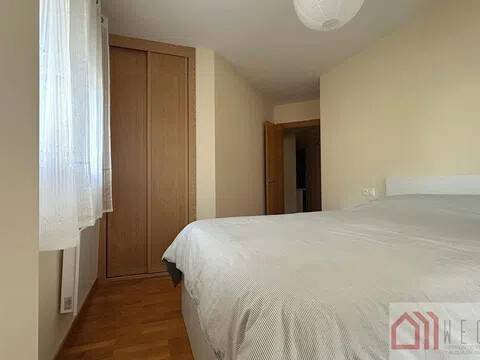 Piso de 65 m² en Ares