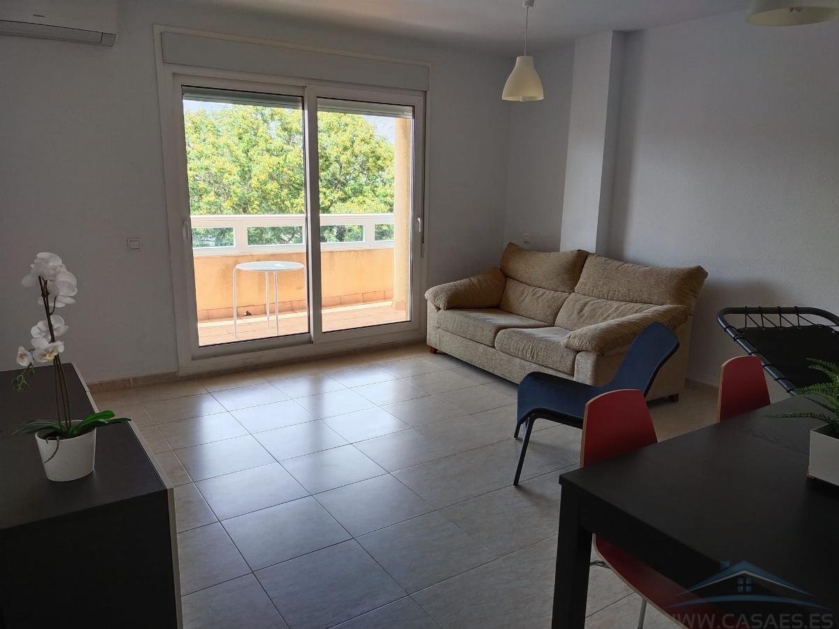 Piso de 65 m² en Roquetas de Mar