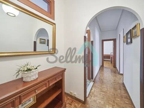Piso de 80 m² en Oviedo