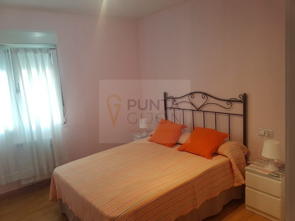 Piso de 77 m² en Gijón