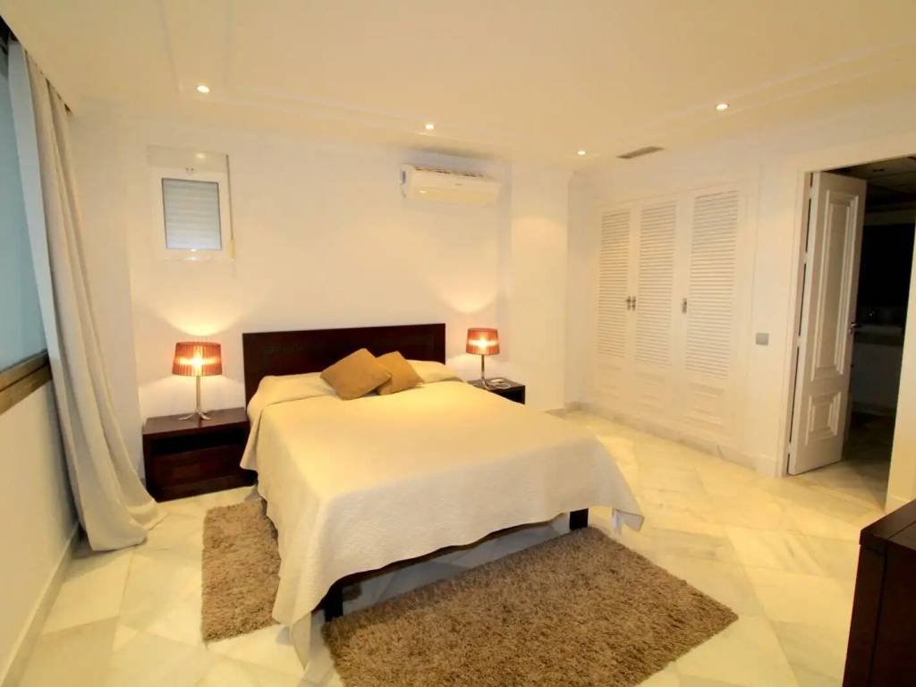 Wohnung 450 m² in Marbella