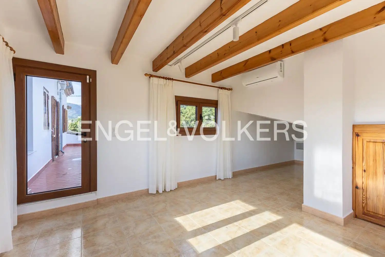 Квартира 350 м² в Pedreguer
