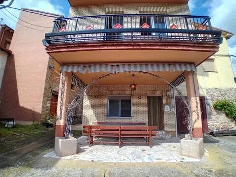 Habitació de lloguer, Ledesma de la Cogolla