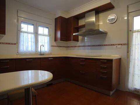 Casa de 216 m² a Udías