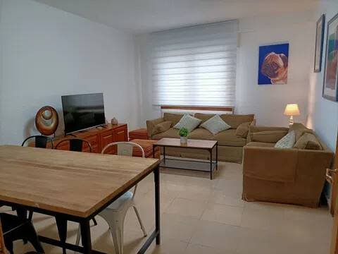 Habitación 240 m², La Almunia de Doña Godina
