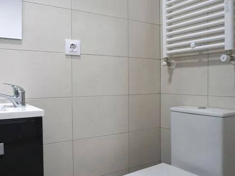 Habitación 83 m², Ávila